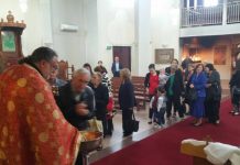 Света Литургија во црквата Свети Никола во Престон (26-та Недела по Педесетница)