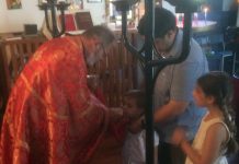 Света Литургија во црквата Свети Никола во Перт (30-та Недела по Педесетница)