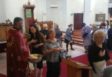 Света Литургија во црквата Свети Никола во Престон (27-ма Недела по Педесетница)