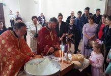 Света Литургија во црквата Свети Никола во Престон (Обрезание Господово и Свети Василиј Велики)