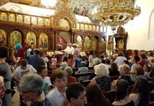 Вечерна богослужба во црквата Света Петка во Мил Парк