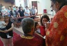 Света Литургија во црквата Свети Никола во Престон (Недела на митарот и фарисејот)