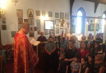 Света Литургија во црквата Свети Никола во Перт (Тодорова сабота)