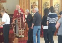 Света Литургија во црквата Света Злата Мегленска во Хоперс Кросинг (Сретение Господово)