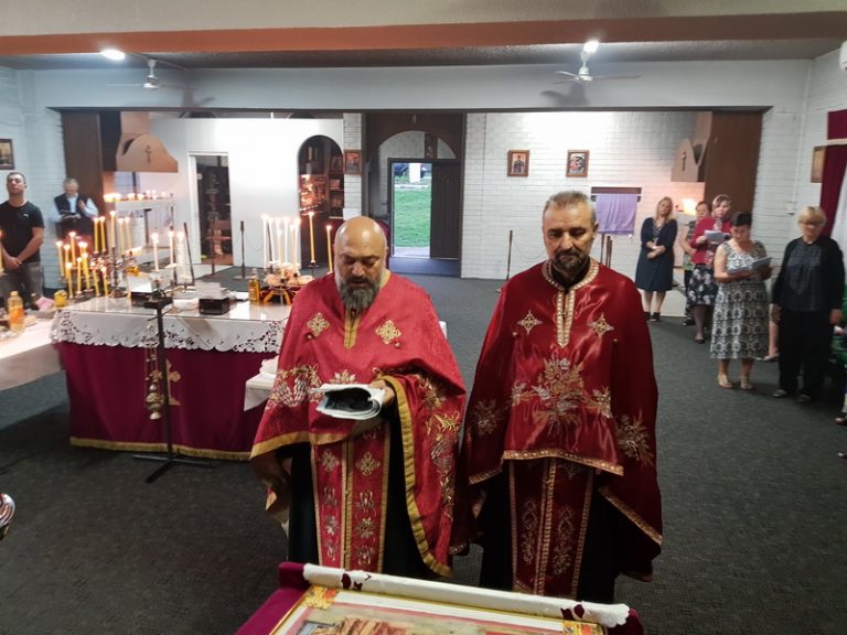 Мало Повечерие со Акатист кон Пресвета Богородица во црквата Света Богородица – Пречиста во Ливерпул