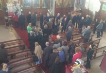 Празникот Духовден во црквата Свети Никола во Престон