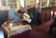 Света Литургија во црквата Свети Никола во Перт (Петта Недела по Педесетница)