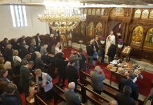 Света Литургија во црквата Света Петка во Мил Парк (15-та Недела по Педесетница)