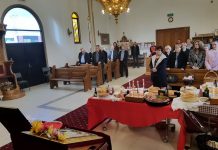 Света Литургија во црквата Света Злата Мегленска во Хоперс Кросинг (15-та Недела по Педесетница)