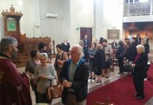 Света Литургија во црквата Свети Никола во Престон (26-та Недела по Педесетница)