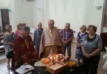 Света Литургија во црквата Свети Никола во Престон