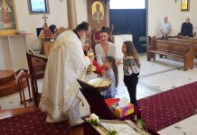 Трет ден Божик – Литургија во црквата Света Злата Мегленска во Хоперс Кросинг