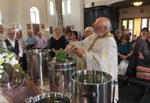 Вечерна богослужба со Литургија на Водокрст во Соборната Црква во Сиденхам