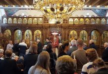 Света Литургија во црквата Света Петка во Мил Парк (37 Недела по Педесетница)