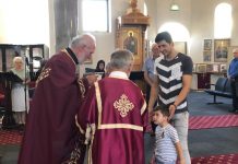 Света Литургија во Соборната црква Раѓање на Пресвета Богородица во Сиденхам (Недела 36 по Педесетница)