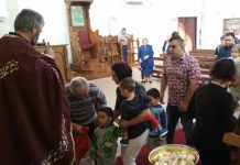 Света Литургија во црквата Свети Никола во Престон (Недела на Православието)