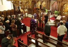 Служба на Светите и Спасителни Страдања на Господ Исус Христос во црквата во Мил Парк