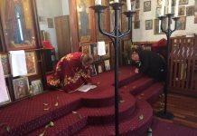 Слегување на Светиот Дух (Духовден) во црквата Свети Никола во Перт