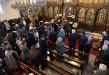 Света Литургија во црквата Света Петка во Мил Парк (Втора Недела по Педесетница)