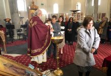 Света Литургија во Соборната црква Раѓање на Пресвета Богородица во Сиденхам (Илинден)