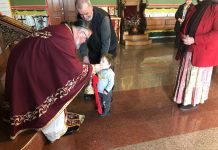 Света Литургија во црквата Свети Пророк Илија во Футскреј