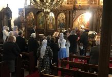 Света Литургија во црквата Света Петка во Мил Парк (16-та Недела по Педесетница)