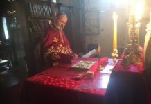 Света Литургија во црквата Свети Никола во Перт (18-та Недела по Педесетница)