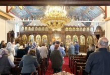 Света Литургија во црквата Света Петка во Мил Парк (21 Недела по Педесетница)