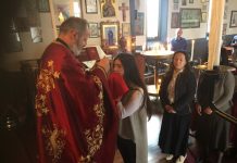 Света Литургија во црквата Свети Никола во Перт (20-та Недела по Педесетница)