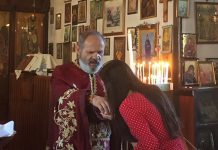 Света Литургија во црквата Свети Никола во Перт (23-та Недела по Педесетница)