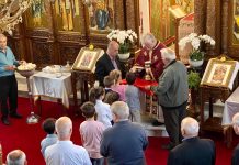 Света Литургија во црквата Света Петка во Мил Парк (33-та Недела по Педесетница)