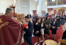 Света Литургија во црквата Свети Никола во Престон (Недела на Православието)