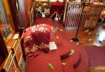 Педесетница - Света Литургија во црквата Свети Никола во Перт