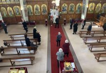 Света Литургија во црквата Свети Никола во Престон