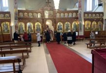 Света Литургија во црквата Свети Никола во Престон