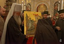 Вселенскиот патријарх Вартоломеј на Архиепископот Стефан му го предаде Актoт за востановување на црковното општење на Цариградската Патријаршија со МПЦ-ОА