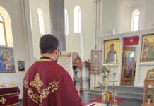 Трет Акатист на Мајката Божја и Заупокоена Литургија на празникот Младенци во Сиденхам