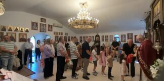 Божик во Донибрук