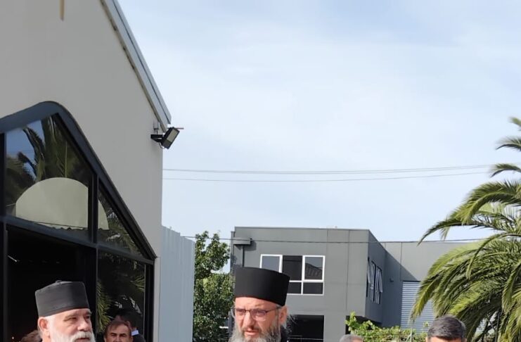 Архиерејска богослужба во Вереби