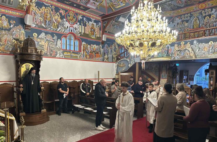 Светла Сабота – Пасхална Златоустова Литургија на Англиски јазик