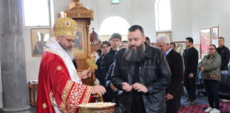 Митрополитот г. Никола отслужи Света Божествена Литургија во Соборниот храм