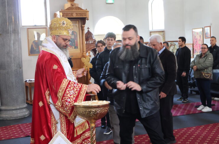 Митрополитот г. Никола отслужи Света Божествена Литургија во Соборниот храм